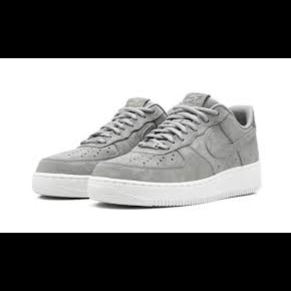 NIKE AIRFORCE 1 custom grey and silver. Size 7.5